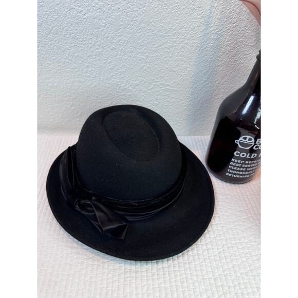 Bollman Black Wool Felt Hat Vintage Bow Detail 1920s Cloche Derby Style - Picture 4 of 6